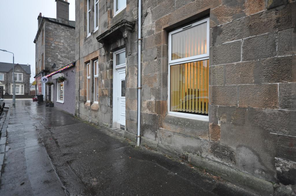 5 Wallace Street Apartment Dumbarton Exterior photo